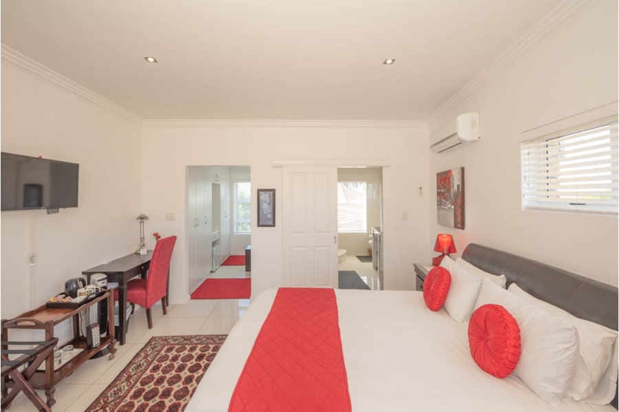 6 Bedroom Property for Sale in Humerail Eastern Cape